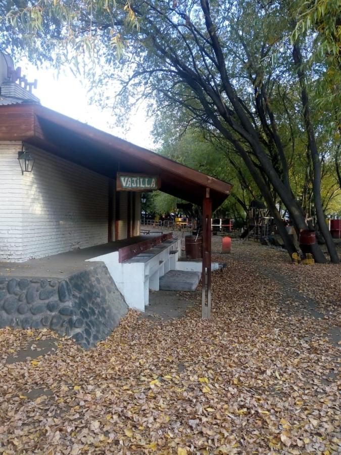 Camping Y Hostal El Ovejero El Calafate Exterior foto